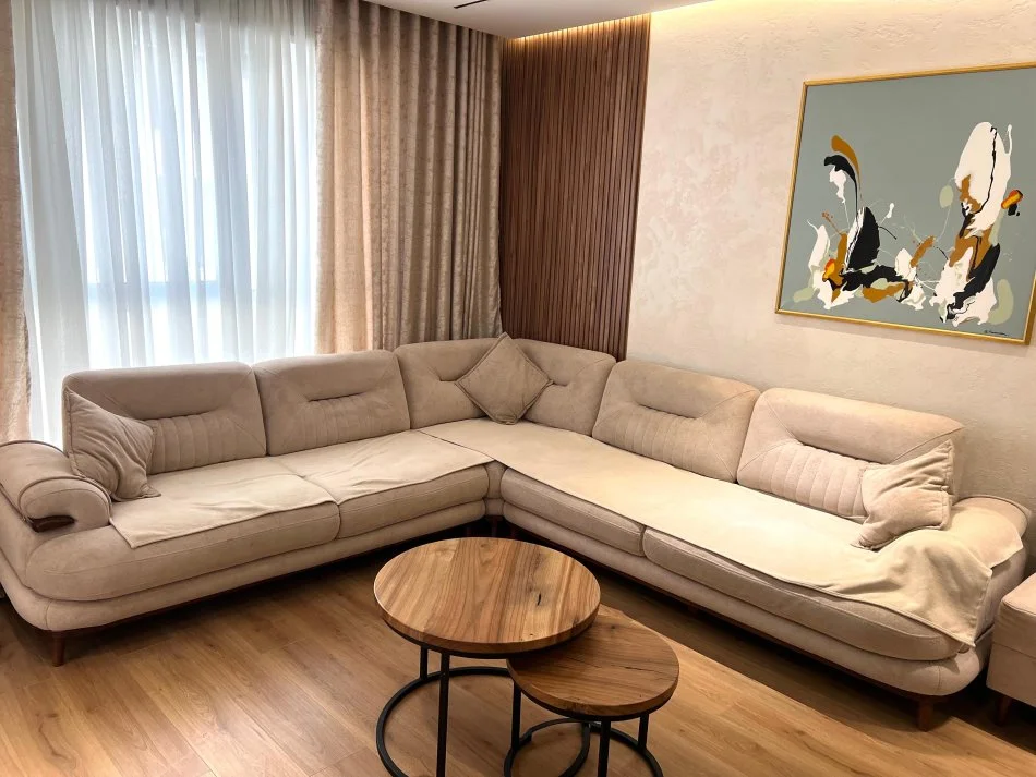 Tirane, jepet me qera 2+1+Ballkon Kati 6, 100 m² 850 € (DON BOSKO)