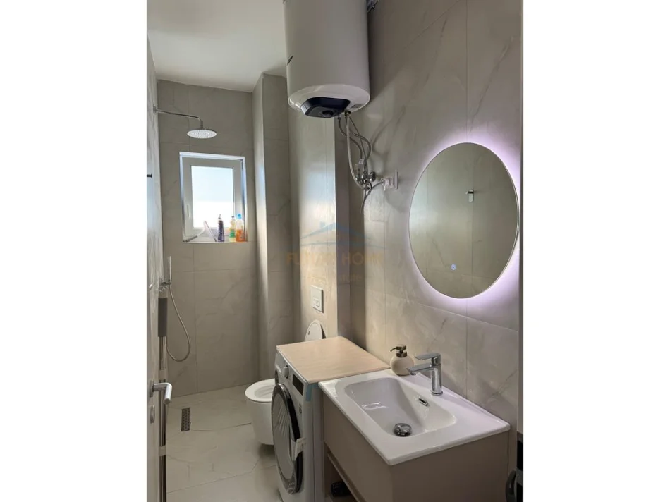 Qera Apartment 1+1+Post Parkimi,Rezidenca Oxa,Tirane. 0696069906