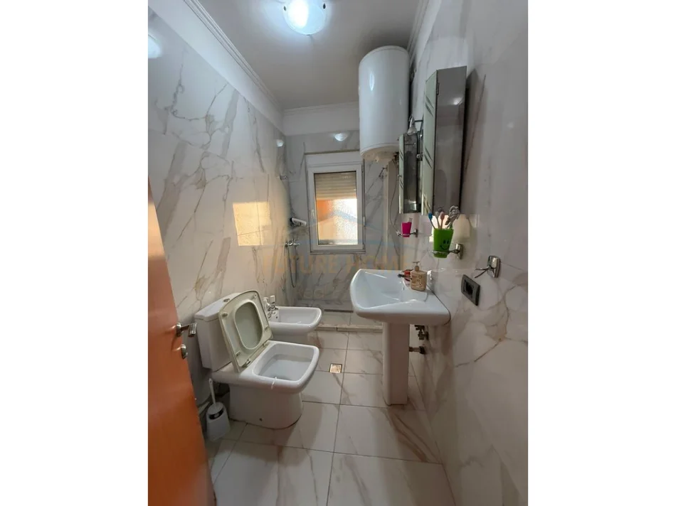 SHITET APARTAMENT 3+1 NE ASTIR