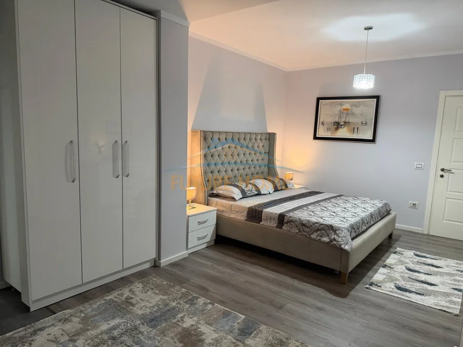 Tirane, jepet me qera apartament 2+1+Ballkon Kati 2, 107 m² 1.500 € (Kopshti Zoologjik)