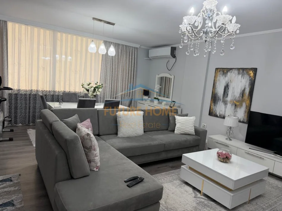 Tirane, jepet me qera apartament 2+1+Ballkon Kati 2, 107 m² 1.500 € (Kopshti Zoologjik)