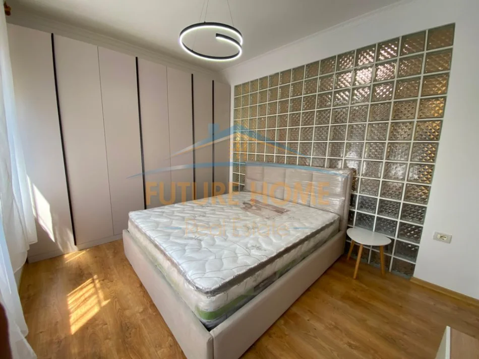 Shitet, Apartament 1+1, Fresku, Tiranë  11,500,000 Lekë 0696069906