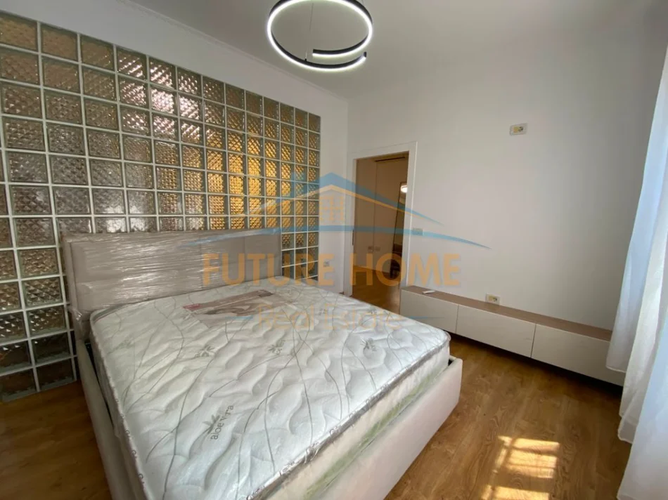 Tirane, shitet apartament 1+1 Kati 1, 75 m² 115.000 € (Rruga Muhamet Deliu)