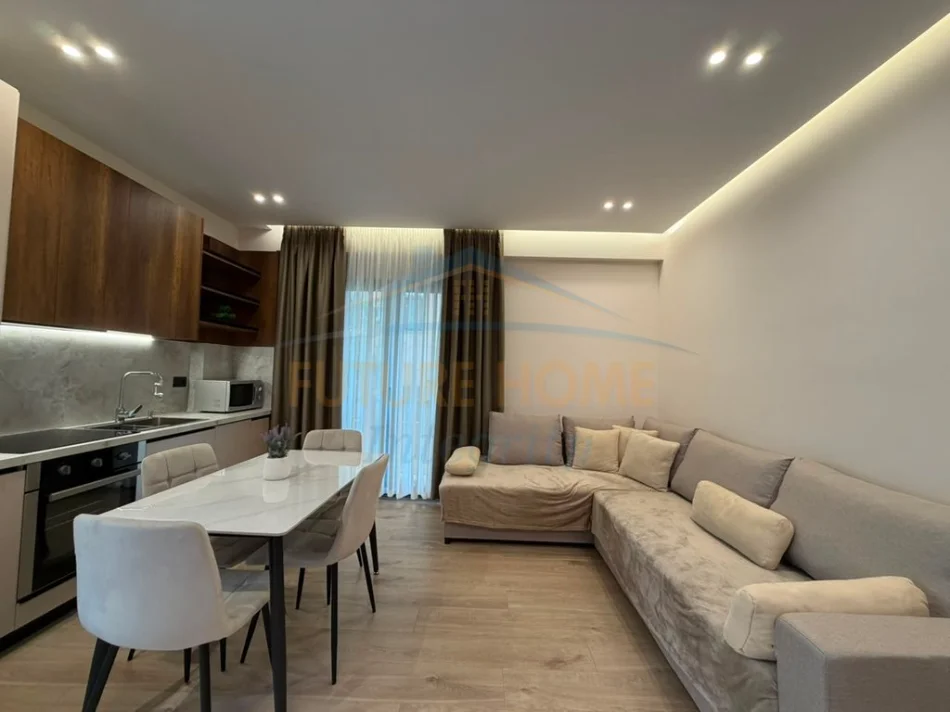 Tirane, jepet me qera apartament 1+1+Ballkon Kati 1, 45 m² 500 € (Kodra e Priftit)
