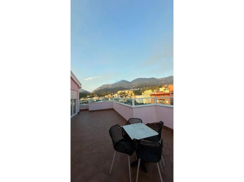 Qera, Apartament 2+1+2 + Post Parkimi , Fresk , Tiranë. 80,000 Lekë 0696069906
