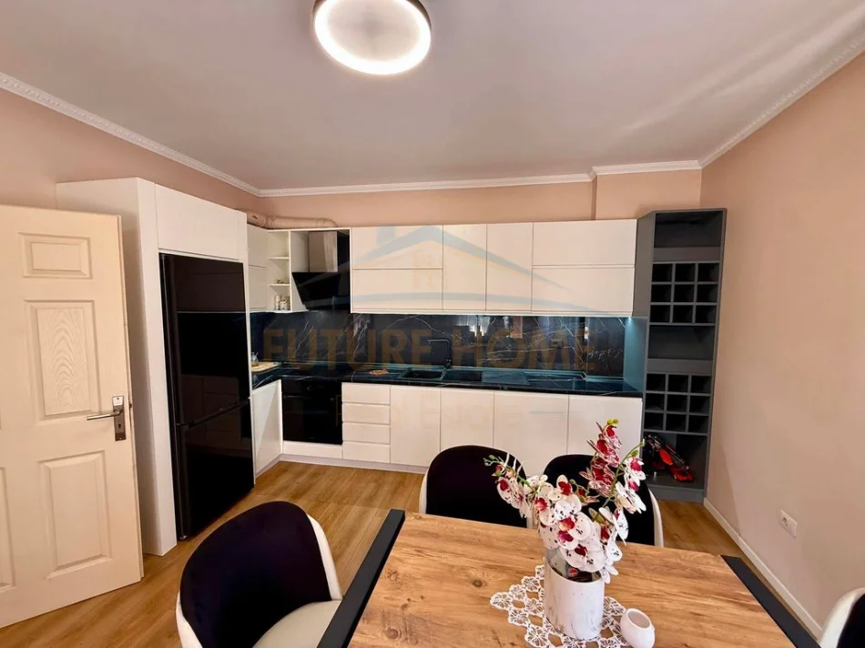 SHITET APARTAMENT 2+1 NE ASTIR