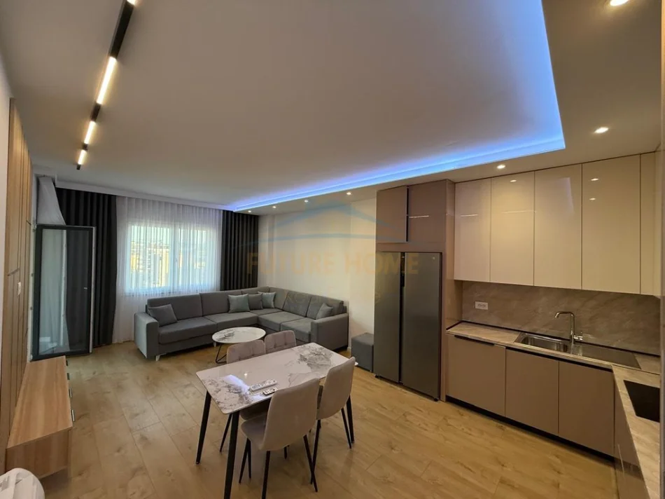 Tirane, shitet apartament 2+1+Ballkon Kati 7, 115 m² 137.000 € (Kamez)