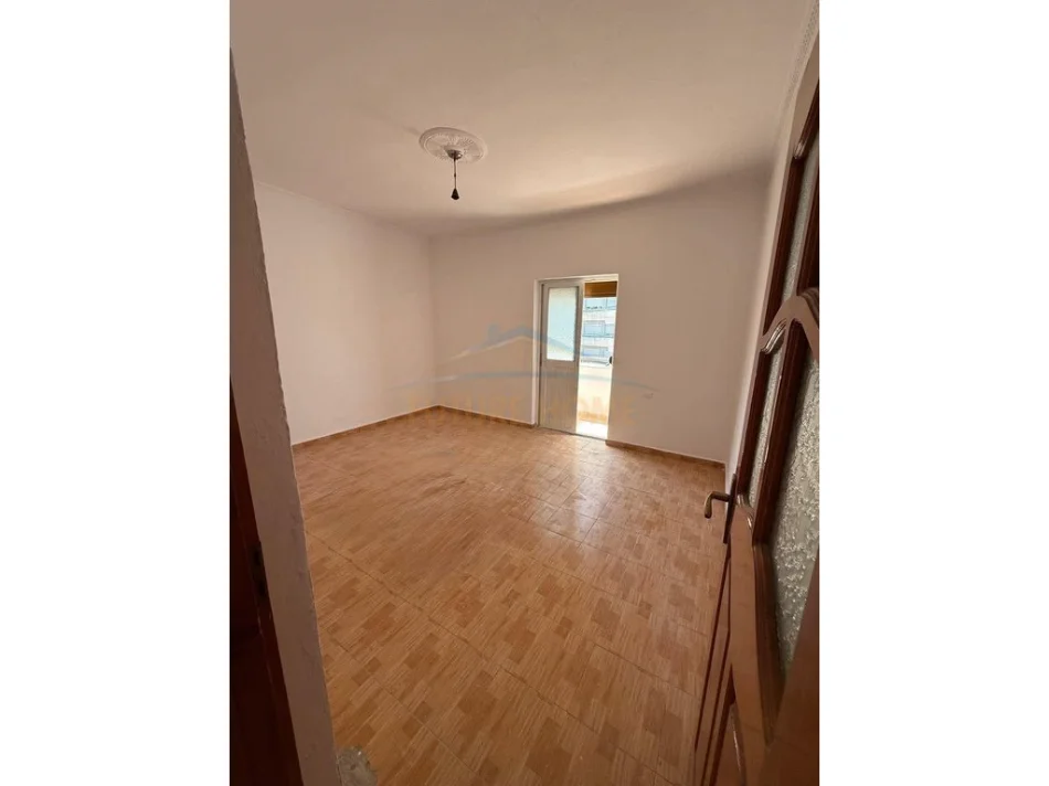 Qera, Apartament 2+1, Rruga e Dibrës 0696069906