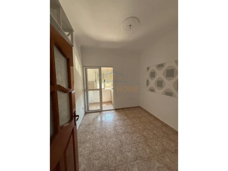 Qera, Apartament 2+1, Rruga e Dibrës 0696069906
