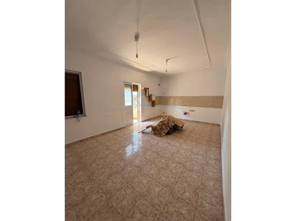 Qera, Apartament 2+1, Rruga e Dibrës 0696069906