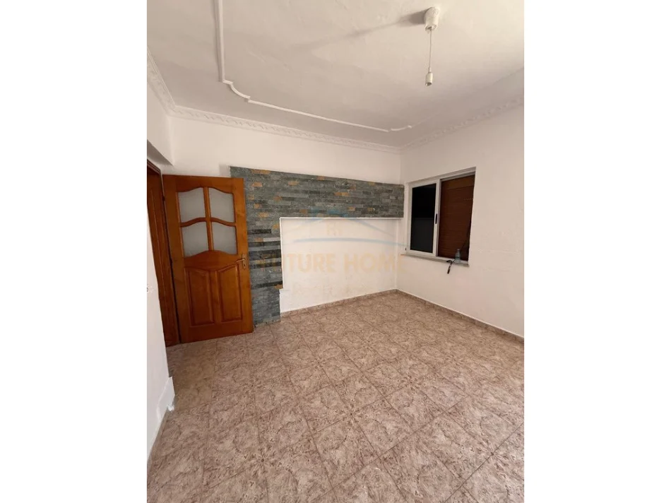 Qera, Apartament 2+1, Rruga e Dibrës 0696069906