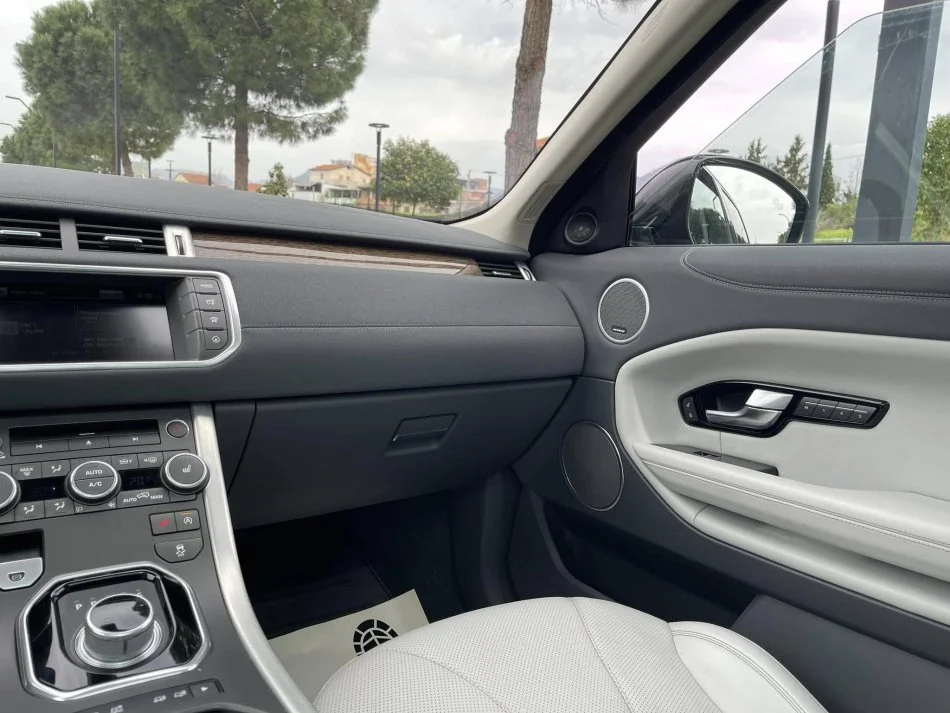 Tirane, shes makine RANGE ROVER EVOQUE Benzin, bezhë automatik Klima 102.000 km 17.500 €