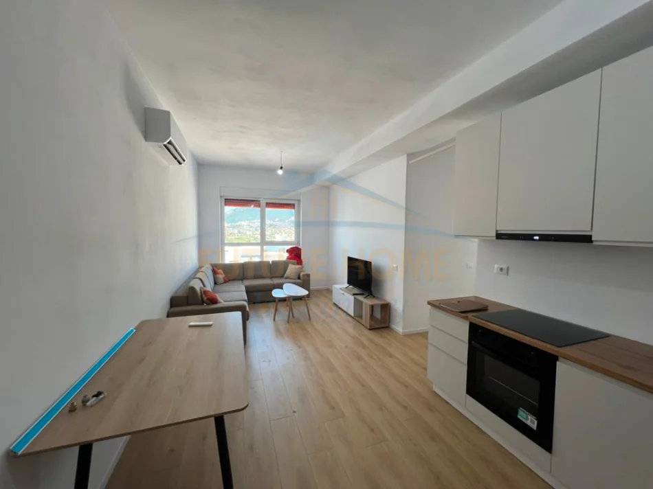 Tirane, jepet me qera apartament 2+1+Ballkon Kati 9, 50.000 Leke/muaj (Ali Demi, Kompleksi Kadiu)
