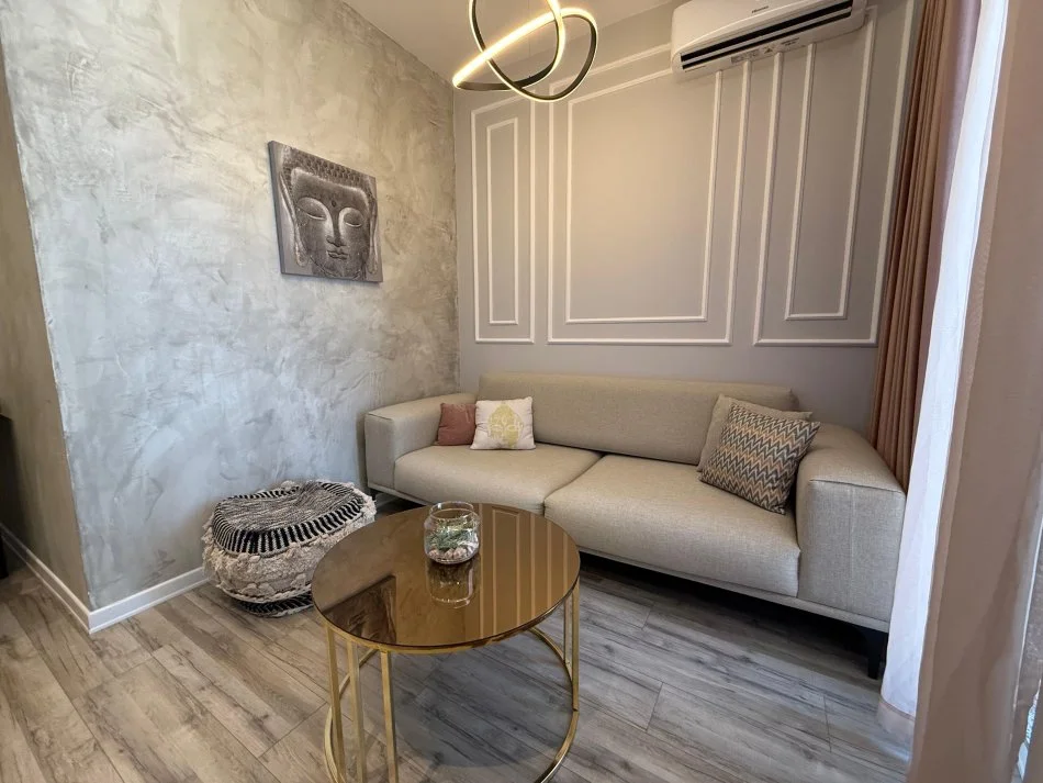 Tirane, jepet me qera apartament 1+1 Kati 4, 70 m² 700 € 