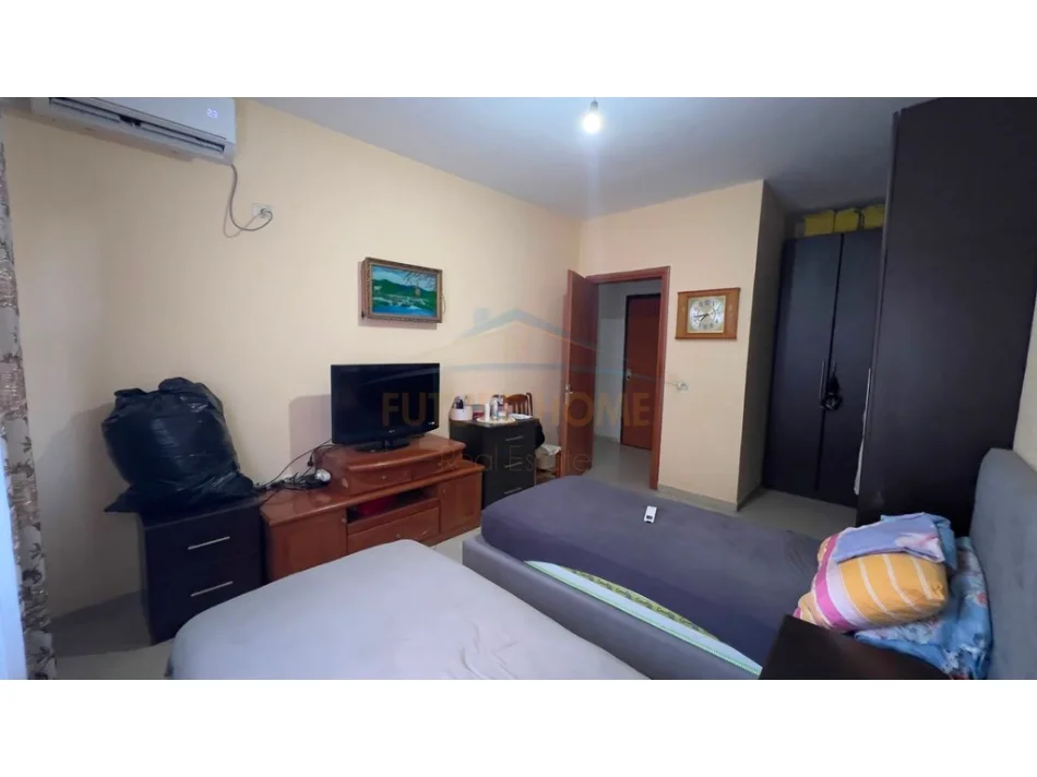 Tirane, shitet apartament 2+1 Kati 2, 95 m² 14.000.000 Leke (Fresku)