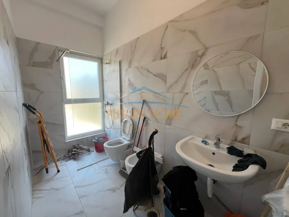 Tirane, jepet me qera apartament 1+1+Ballkon Kati 2, 61 m² 550 € (Rruga Dritan Hoxha)
