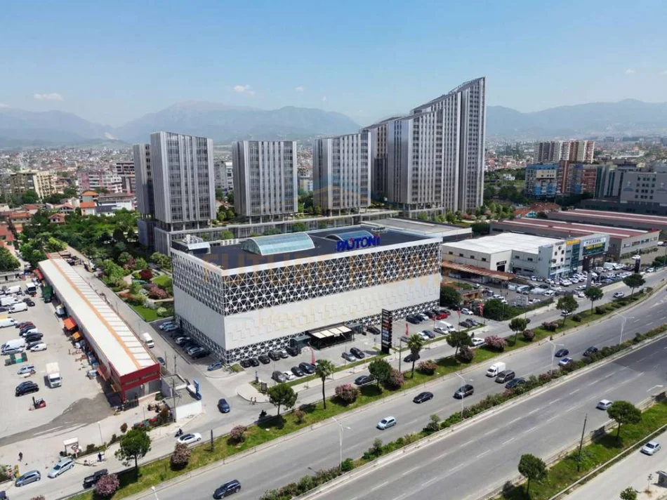 Tirane, shitet apartament 1+1+Ballkon Kati 2, 82 m² 132.420 € (Dogana)