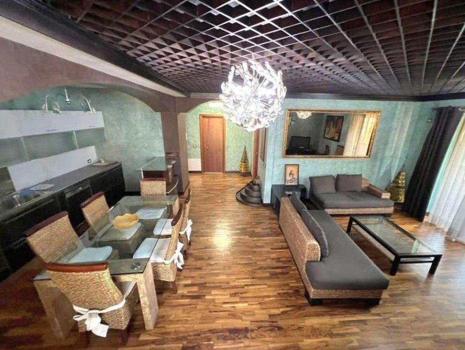 Tirane, shitet apartament 2+1 , 117 m² (BLLOKU)