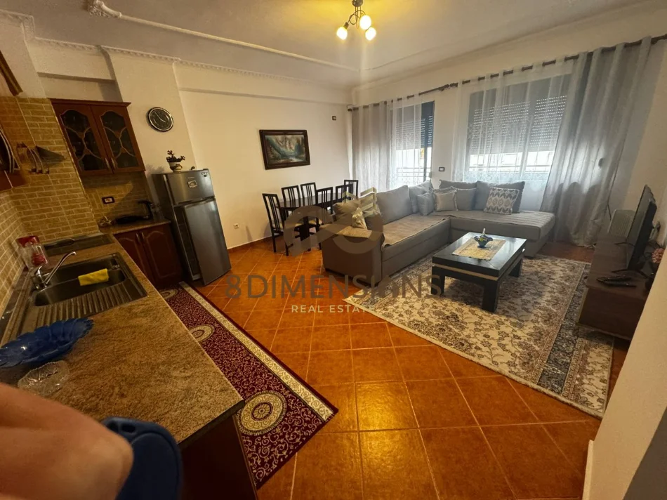 Tirane, jepet me qera apartament 2+1 Kati 6, 103 m² 550 € (yzberisht)