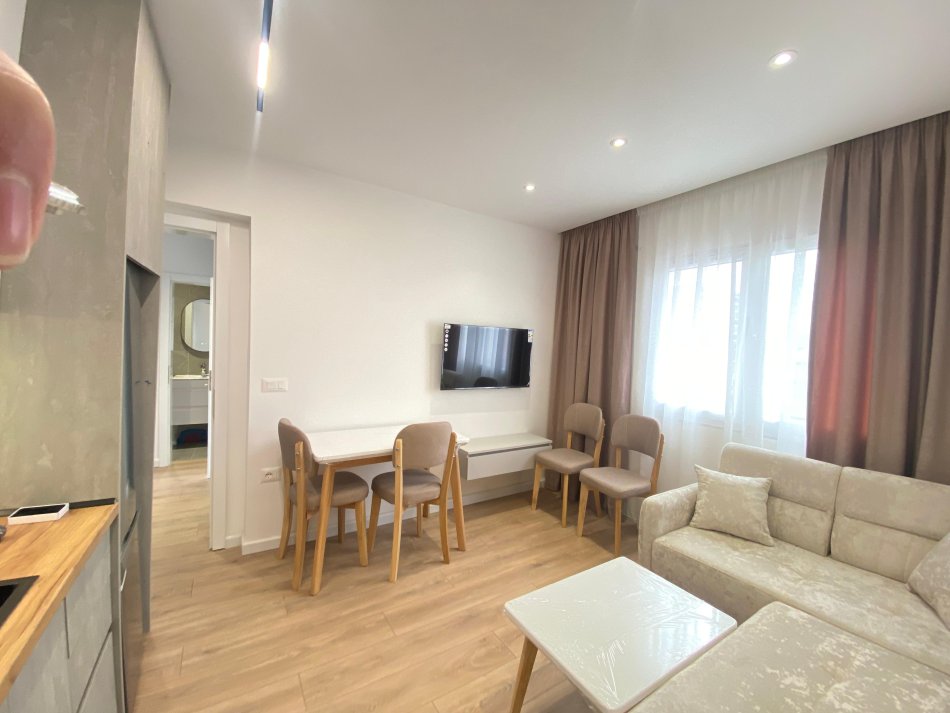 Tirane, shitet apartament 1+1 Kati 5, 37 m² 89.000 € (21 Dhjetori)