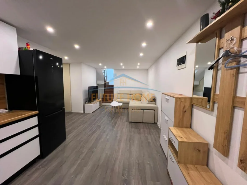 Tirane, shitet apartament Dublex Kati 1, 47 m² 150.000 € (Pallati me Shigjeta)