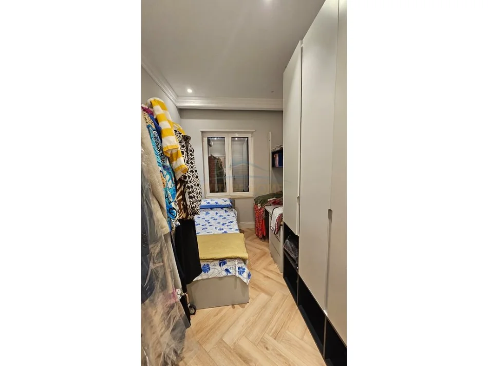 Durres, shitet apartament 3+1+Ballkon Kati 1, 110 m² 215.000 € (Qender , Durres)