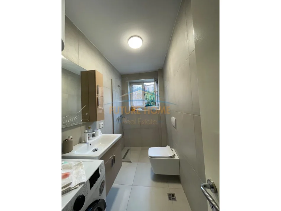 Tirane, shitet apartament 2+1 Kati 1, 62 m² 135.000 € (Shkolla e Bashkuar)