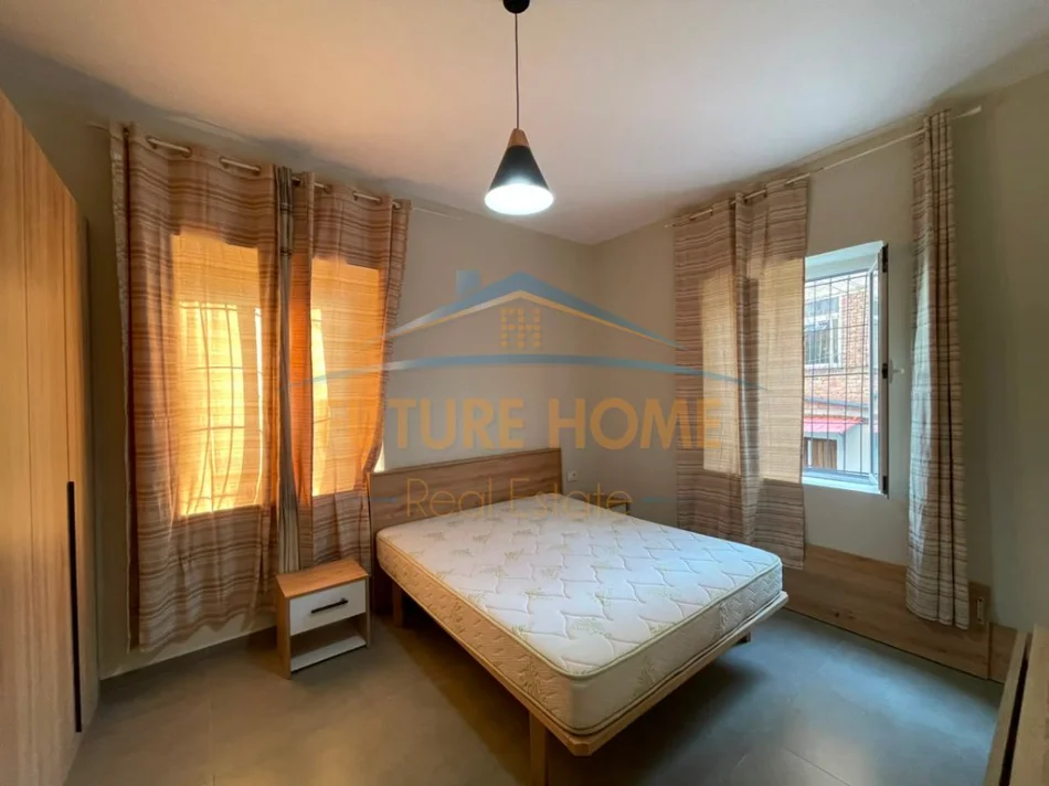 Tirane, shitet apartament 2+1 Kati 1, 62 m² 135.000 € (Shkolla e Bashkuar)