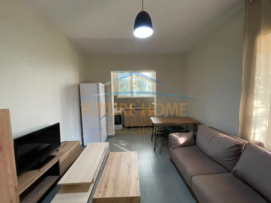 Tirane, shitet apartament 2+1 Kati 1, 62 m² 135.000 € (Shkolla e Bashkuar)