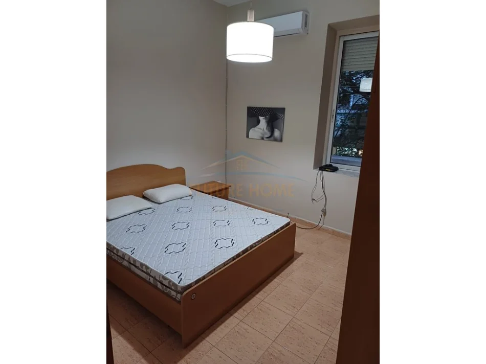 Tirane, shitet apartament 2+1 Kati 1, 83 m² 240.000 € (Sheshi Wilson)