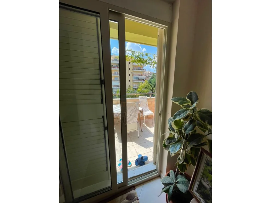 Tirane, shitet apartament 2+1 Kati 6, 127 m² 23.500.000 € (Liqeni i thate)