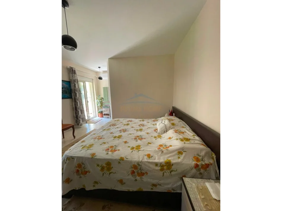 Tirane, shitet apartament 2+1 Kati 6, 127 m² 23.500.000 € (Liqeni i thate)