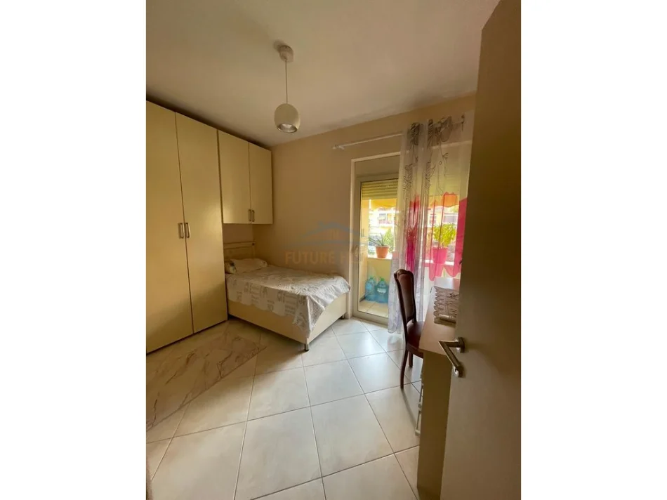 Tirane, shitet apartament 2+1 Kati 6, 127 m² 23.500.000 € (Liqeni i thate)