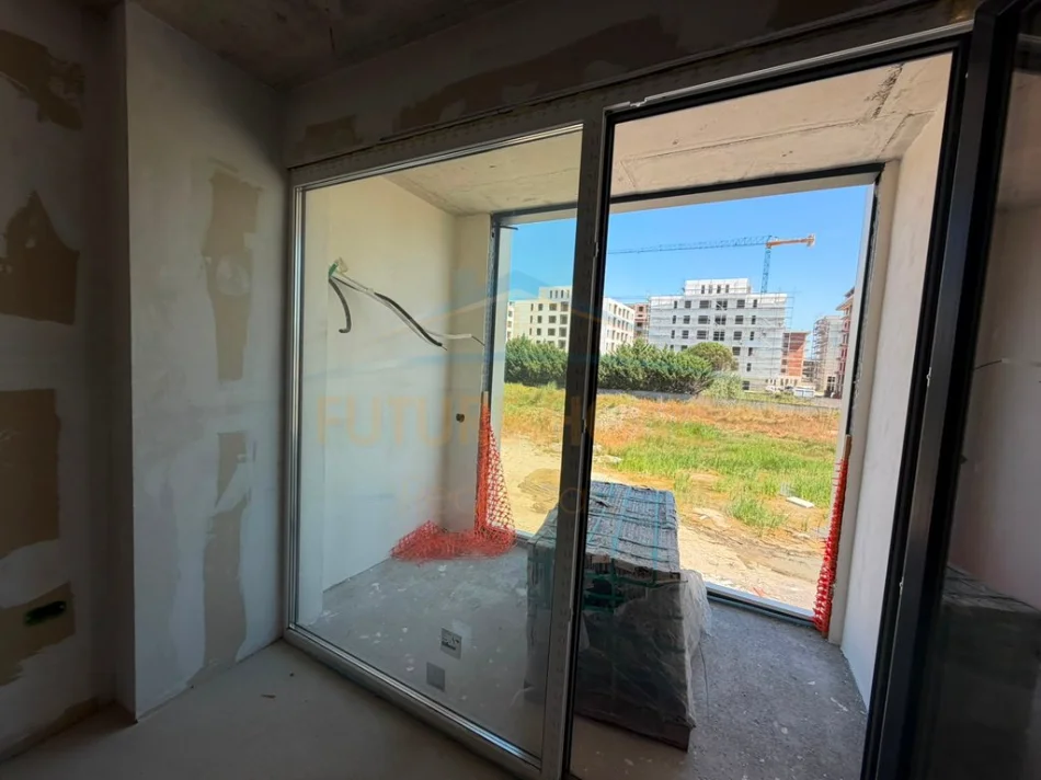 Durres, jepet me qera shtepi 2+1 Kati 3, 105 m² 350 € (Prane Market Rama,Durres)
