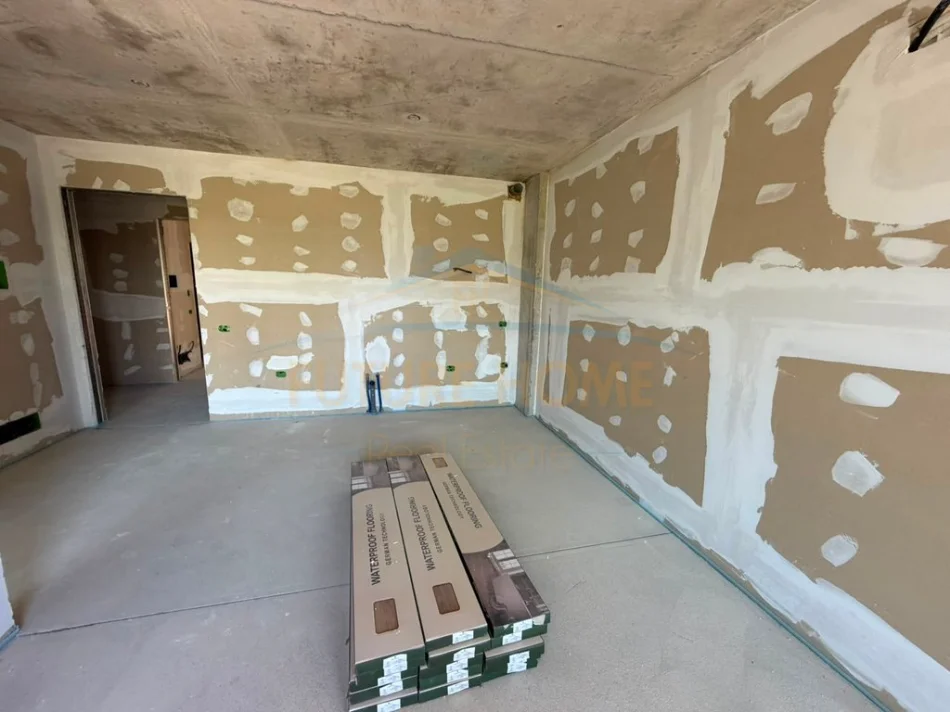 Durres, jepet me qera shtepi 2+1 Kati 3, 105 m² 350 € (Prane Market Rama,Durres)