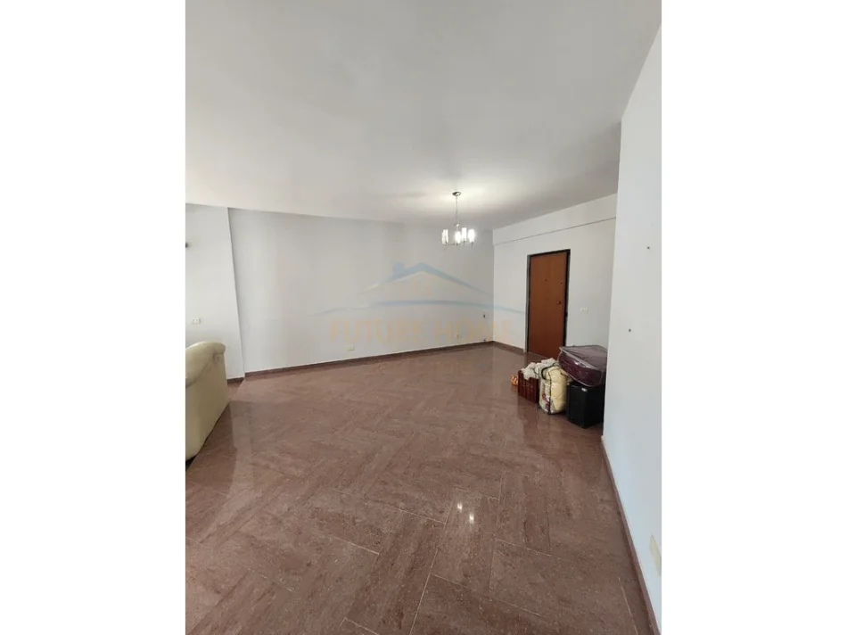 Durres, shitet apartament 3+1+Ballkon Kati 7, 163 m² 320.000 € (Vollga, Durres)