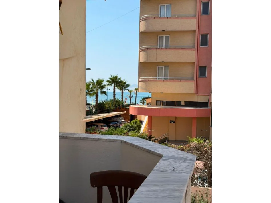 Durres, jepet me qera apartament 1+1 Kati 1, 55 m² 350 € (Plazh Rrota Kuqe,)