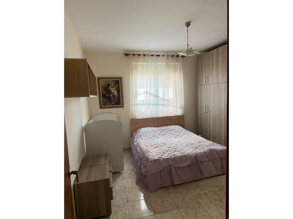 Durres, jepet me qera apartament 1+1 Kati 1, 55 m² 350 € (Plazh Rrota Kuqe,)