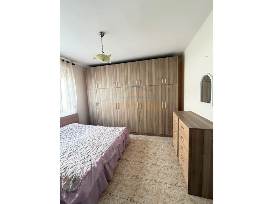 Durres, jepet me qera apartament 1+1 Kati 1, 55 m² 350 € (Plazh Rrota Kuqe,)