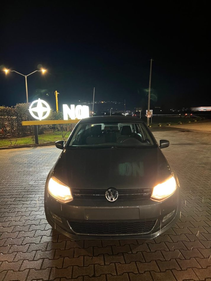 Fushe Kruje, shes makine Vw volkswagen polo Nafte, gri e erret manuale Kondicioner 220.000 km 4.500 €