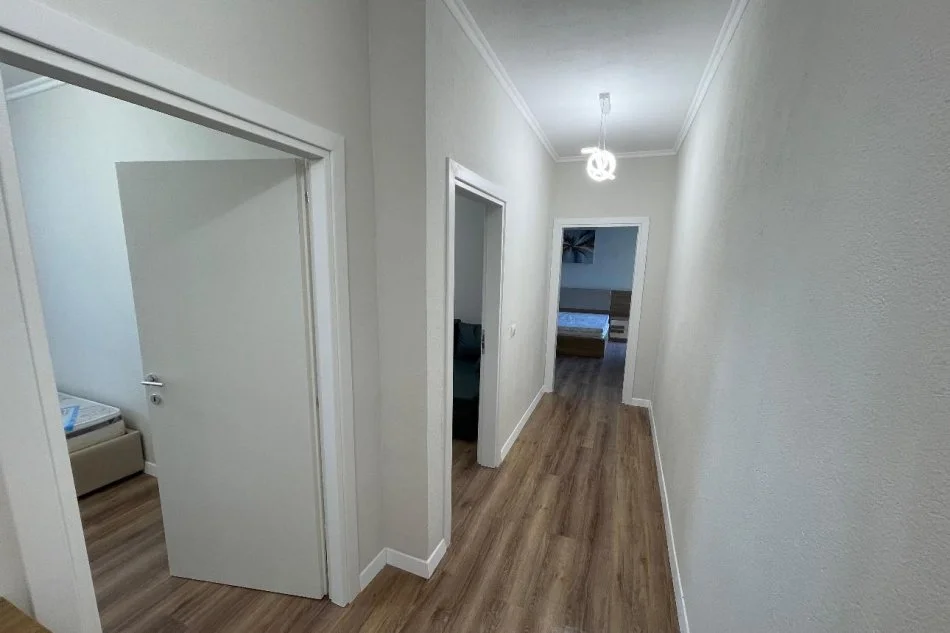 Durres, shes apartament 2+1+Ballkon Kati 6, 80 m² 111.000 € (Florida Plazh)