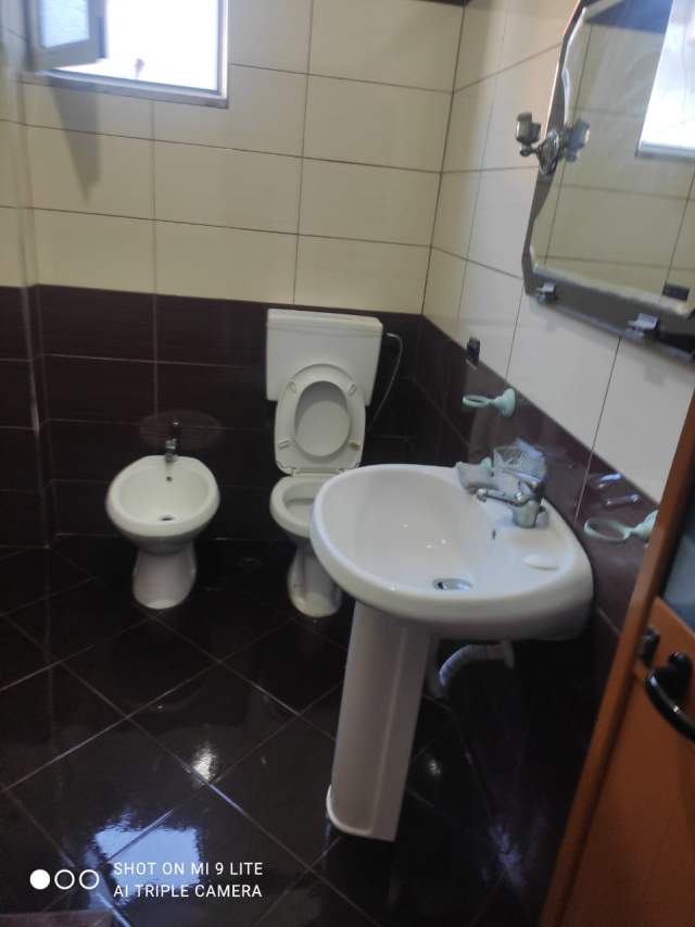 Tirane, jepet me qera apartament 1+1+BLK Kati 3, 50 m² 30.000 Leke (Rruga Fuat Toptani)