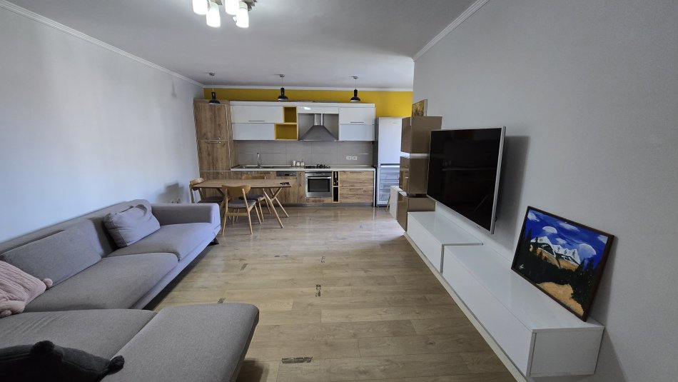 Tirane, shes apartament 2+1+Ballkon Kati 3, 98 m² 189.000 € (Ish Parku i Autobuzave)