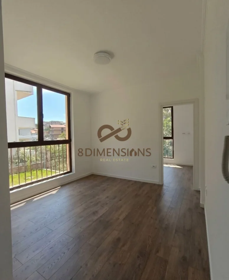 Tirane, jepet me qera Vile 3 Katshe Kati 0, 360 m² 2.500 € (rruga e elbasanit)