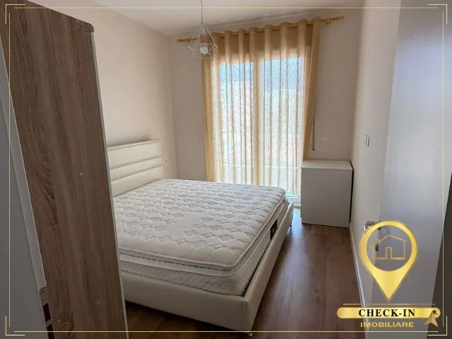 Tirane, jepet me qera apartament 1+1+Aneks+Ballkon Kati 3, 72 m² 570 € (Rruga 5 Maji)
