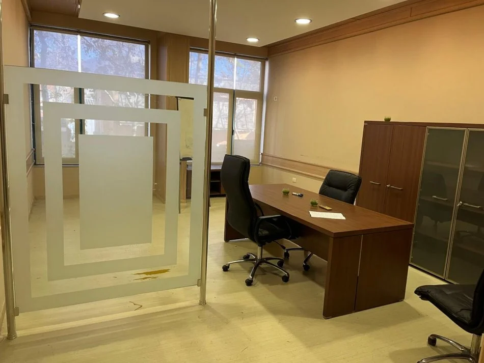 Tirane, jepet me qera apartament 1+1 Kati 1, 50 m² 500 € (Don Bosko)