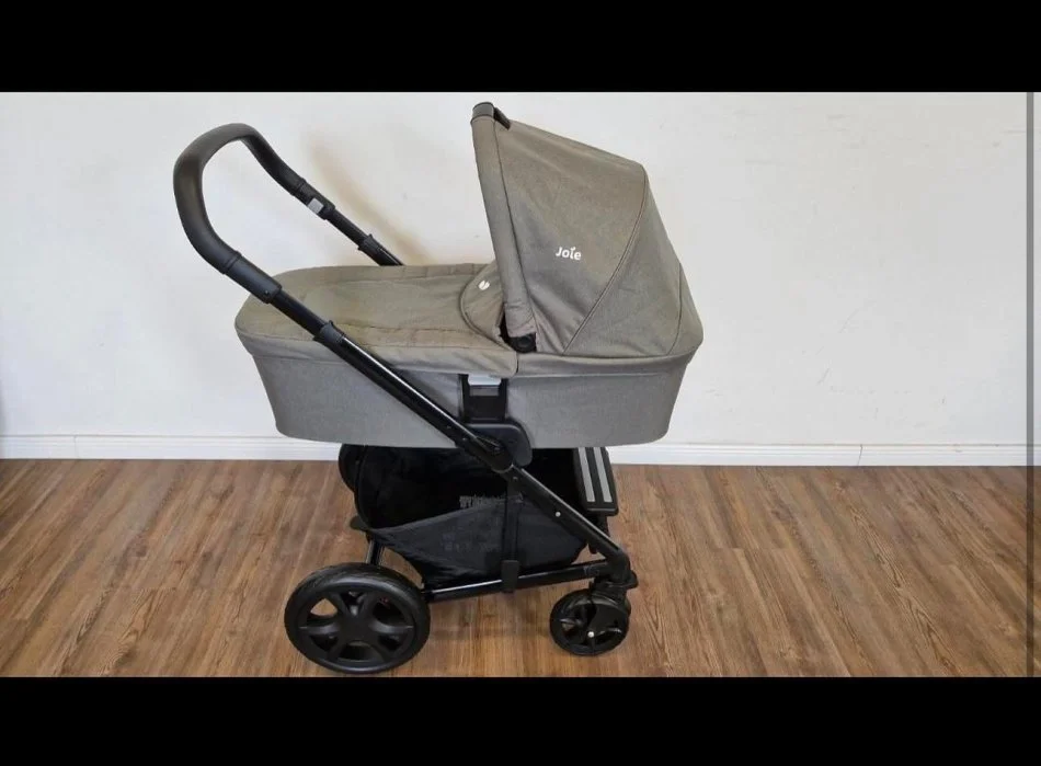 Tirane, shes Joie Karroca per femije 200 €