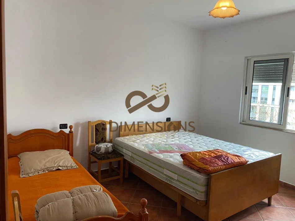 Tirane, jepet me qera apartament 2+1 Kati 5, 115 m² 550 € (ali demi)