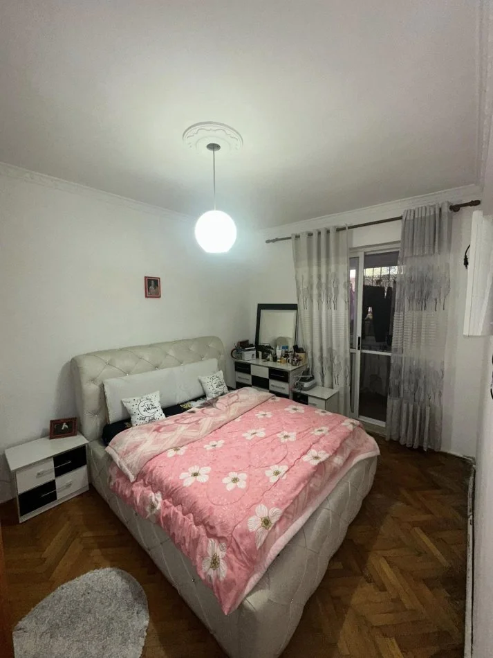 Durres, shes apartament 1+1+Ballkon Kati 1, 60 m² (eftali koci)