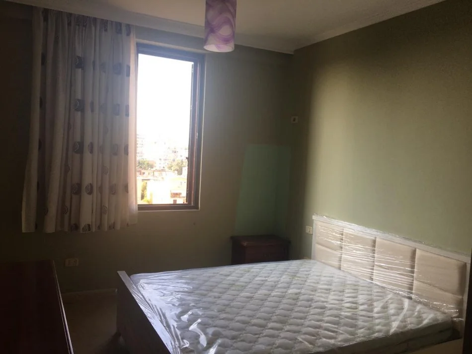 Tirane, jepet me qera apartament 1+1+Ballkon Kati 7, 66 m² 450 € (21 Dhjetori te Joena)